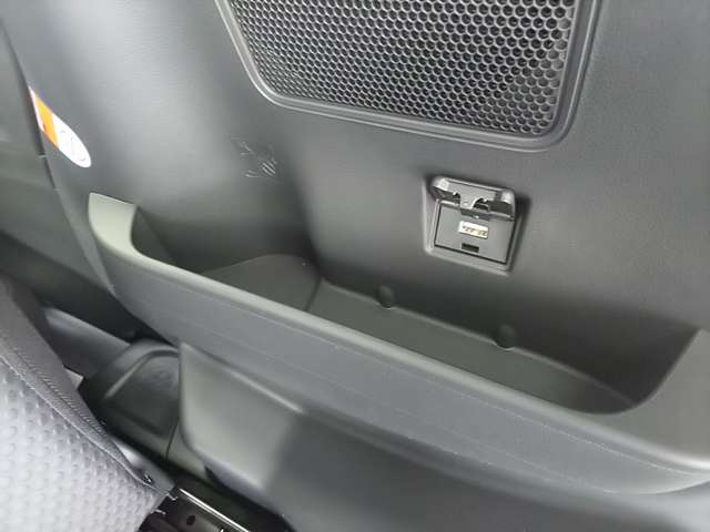 ダイハツ タント ６６０ ファンクロス R7年 (関東) 99