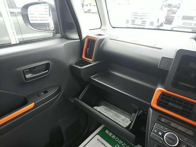 ダイハツ タント ６６０ ファンクロス R7年 (関東) 99