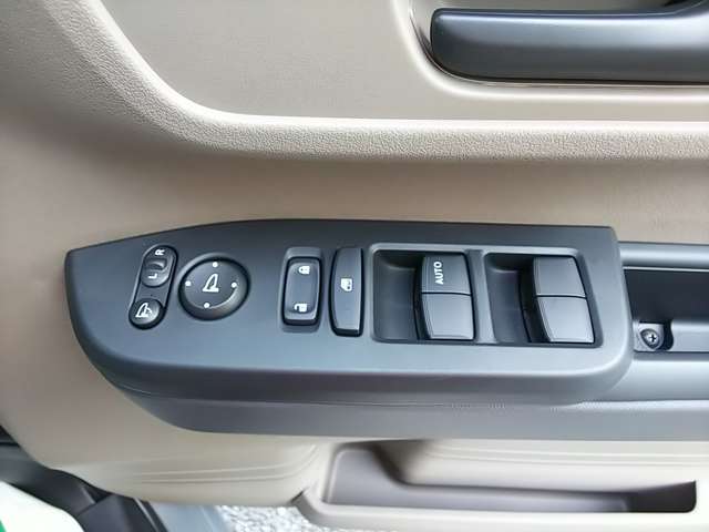 ホンダ Ｎ　ＢＯＸ ジョイ ６６０ ２トーン R6年 (関東) 99