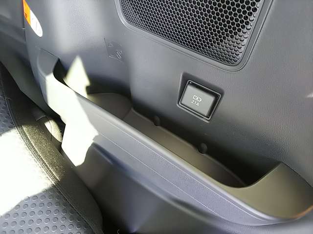 ダイハツ タント ６６０ ファンクロス R6年 (関東) 99