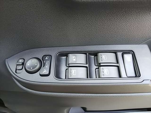 ダイハツ タント ６６０ ファンクロス R6年 (関東) 99