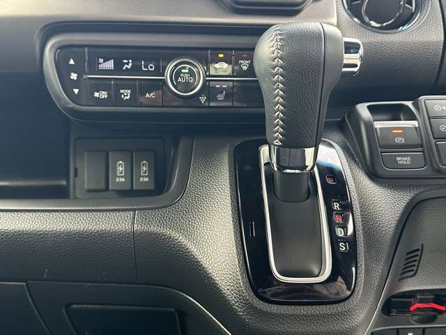 ホンダ Ｎ　ＢＯＸ カスタム ６６０ Ｌ スタイルプラス ブラック R5年 (東海) 99