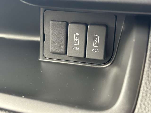 ホンダ Ｎ　ＢＯＸ カスタム ６６０ Ｌ スタイルプラス ブラック R5年 (東海) 99