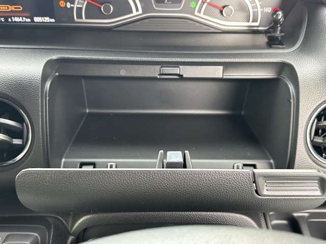 ホンダ Ｎ　ＢＯＸ カスタム ６６０ Ｌ スタイルプラス ブラック R5年 (東海) 99