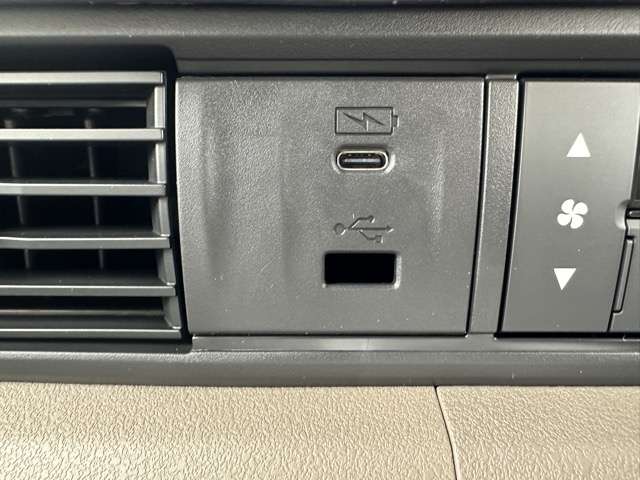 ホンダ Ｎ　ＢＯＸ ジョイ ６６０ ２トーン R7年 (東海) 99