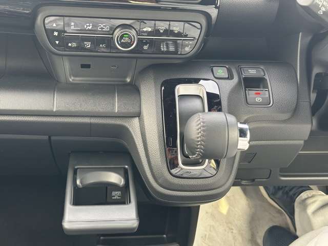 ホンダ Ｎ−ＷＧＮ カスタム ６６０ Ｌ ターボ ブラックスタイル R7年 (東海) 99