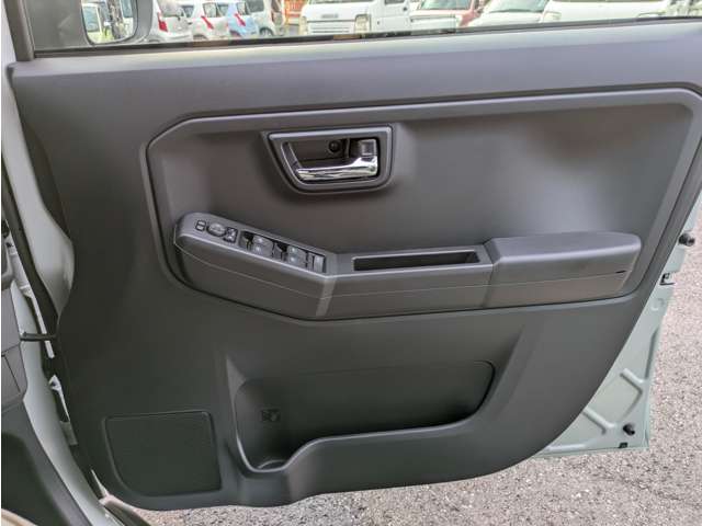 ダイハツ タフト ６６０ Ｇ ダーククロム ベンチャー R7年 (関東) 99