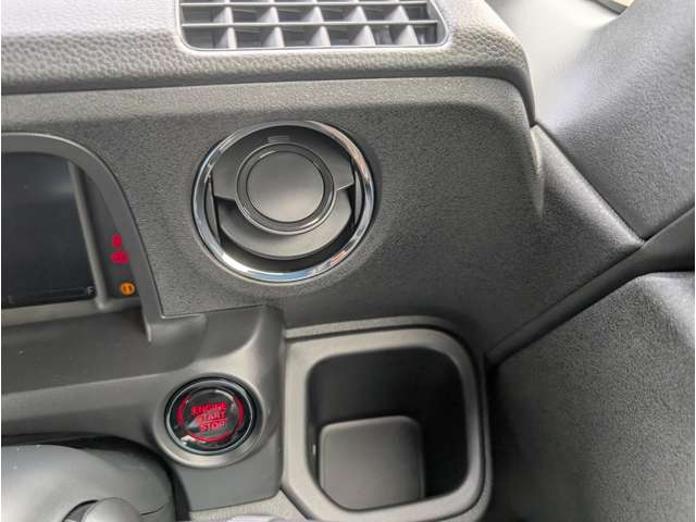 ホンダ Ｎ　ＢＯＸ カスタム ６６０ コーディネートスタイル モノトーン R7年 (関東) 99