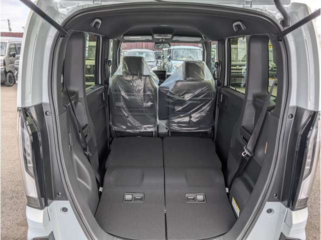 ホンダ Ｎ　ＢＯＸ カスタム ６６０ コーディネートスタイル モノトーン R7年 (関東) 99