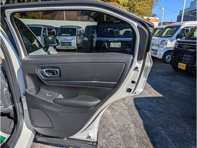 ホンダ ヴェゼル １．５ Ｅ：ＨＥＶ Ｚ R7年 (関東) 99