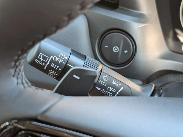 ホンダ ヴェゼル １．５ Ｅ：ＨＥＶ Ｚ R7年 (関東) 99