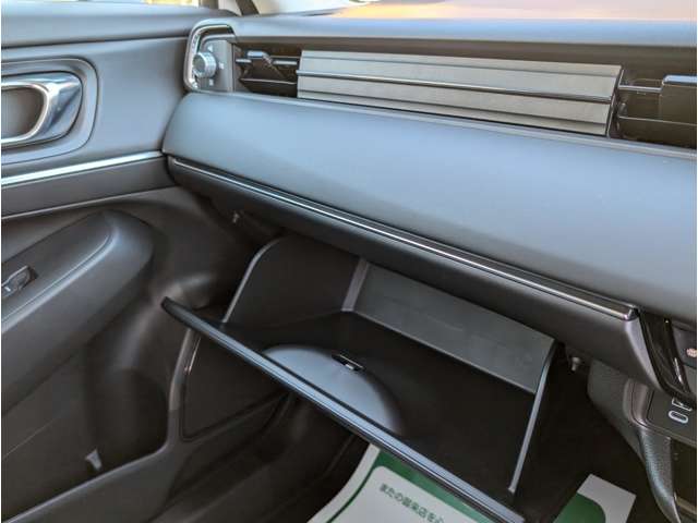 ホンダ ヴェゼル １．５ Ｅ：ＨＥＶ Ｚ R7年 (関東) 99