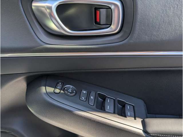 ホンダ ヴェゼル １．５ Ｅ：ＨＥＶ Ｚ R7年 (関東) 99