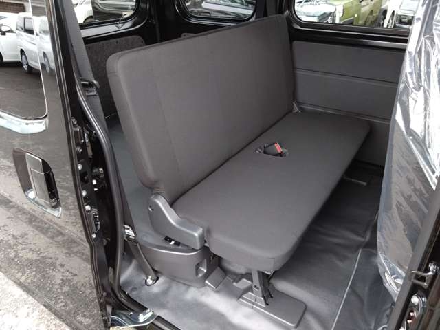 ダイハツ ハイゼットカーゴ ６６０ デラックス R7年 (関東) 99