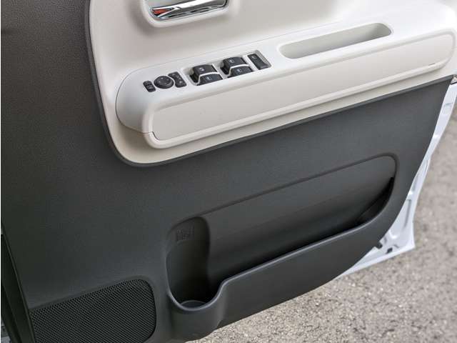 ダイハツ ムーヴ　キャンバス ６６０ ストライプス Ｇ R7年 (関東) 99