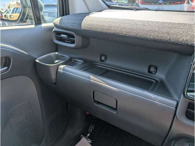 トヨタ シエンタ １．５ Ｚ R7年 (関東) 99