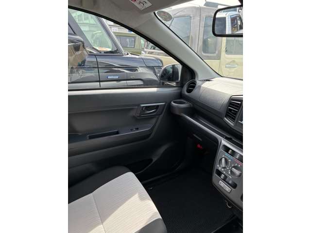 ダイハツ ミラ　イース ６６０ Ｌ ＳＡＩＩＩ R4年 (関東) 99