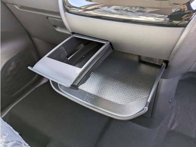 三菱 デリカ　ミニ ６６０ Ｔ プレミアム ４ＷＤ R7年 (関東) 99