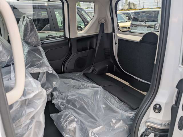 三菱 デリカ　ミニ ６６０ Ｔ プレミアム ４ＷＤ R7年 (関東) 99