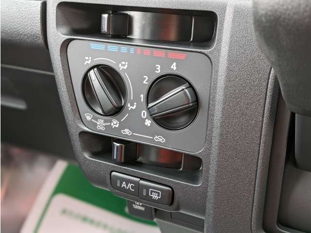 ダイハツ ハイゼットカーゴ ６６０ デラックス R7年 (関東) 99