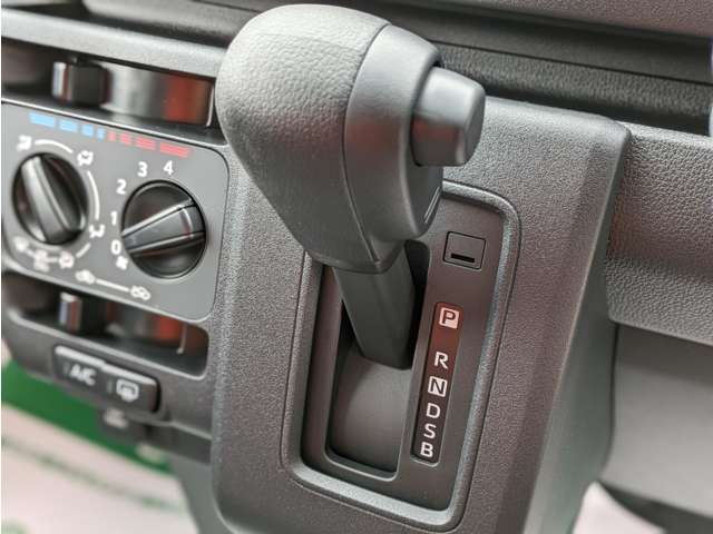 ダイハツ ハイゼットカーゴ ６６０ デラックス R7年 (関東) 99