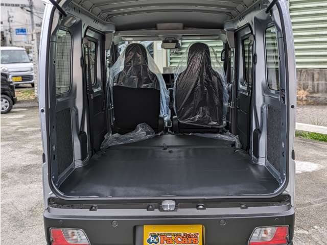 ダイハツ ハイゼットカーゴ ６６０ デラックス R7年 (関東) 99