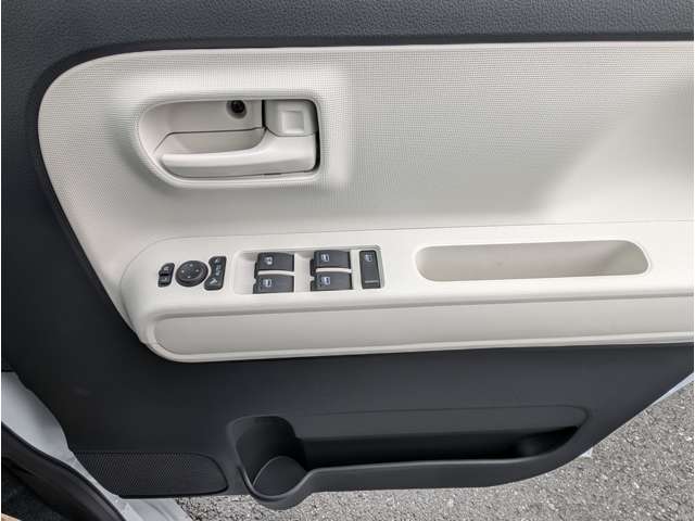 ダイハツ ムーヴ　キャンバス ６６０ ストライプス Ｘ R7年 (関東) 99