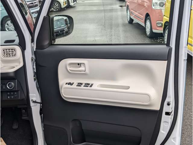 ダイハツ ムーヴ　キャンバス ６６０ ストライプス Ｘ R7年 (関東) 99