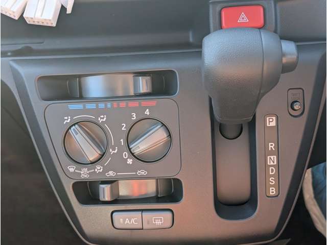 ダイハツ ミラ　イース ６６０ Ｌ ＳＡＩＩＩ R7年 (関東) 99