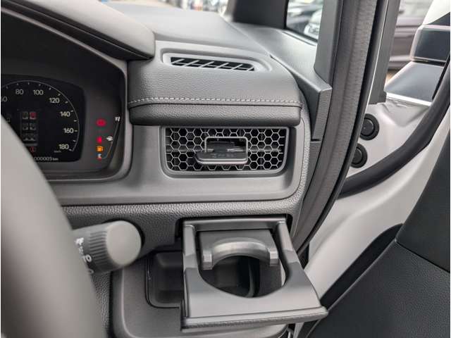 ホンダ ステップワゴン １．５ スパーダ R7年 (関東) 99