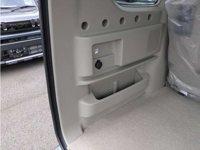 スズキ エブリイワゴン ６６０ ＰＺターボスペシャル ハイルーフ R7年 (関東) 99