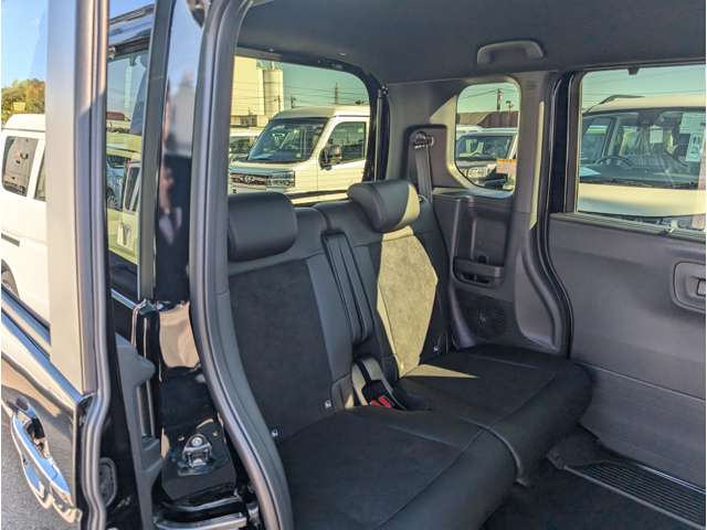 ホンダ Ｎ　ＢＯＸ カスタム ６６０ ターボ R7年 (関東) 99