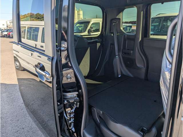 ホンダ Ｎ　ＢＯＸ カスタム ６６０ ターボ R7年 (関東) 99