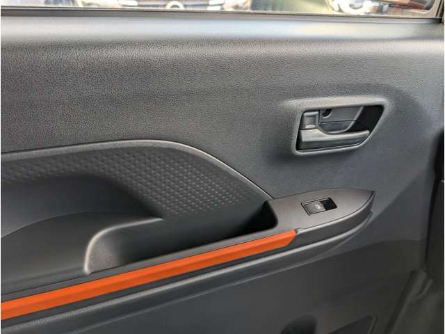 ダイハツ タント ６６０ ファンクロスターボ R7年 (関東) 99