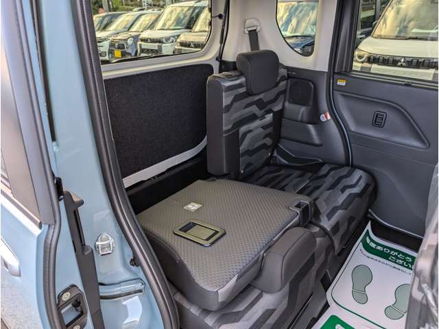 ダイハツ タント ６６０ ファンクロスターボ R7年 (関東) 99