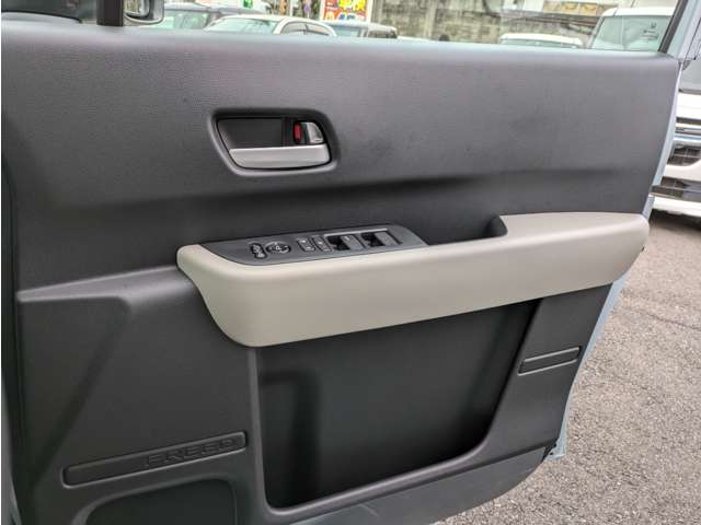 ホンダ フリード １．５ エアー R7年 (関東) 99