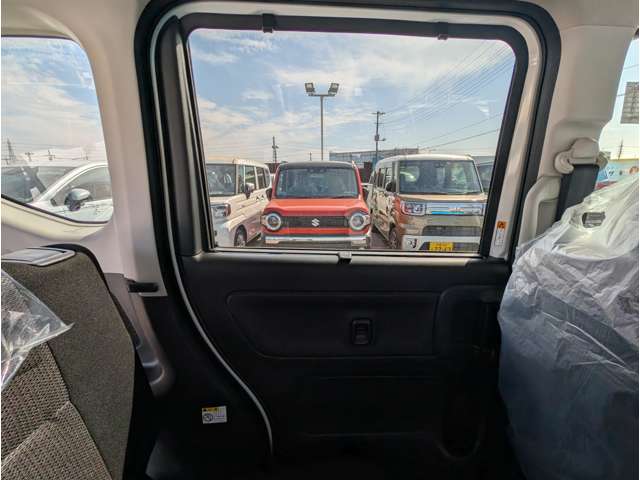 スズキ スペーシア ６６０ カスタム ハイブリッド ＧＳ R7年 (関東) 99