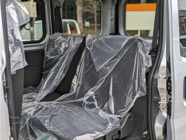 ダイハツ ハイゼットカーゴ ６６０ デラックス R7年 (関東) 99