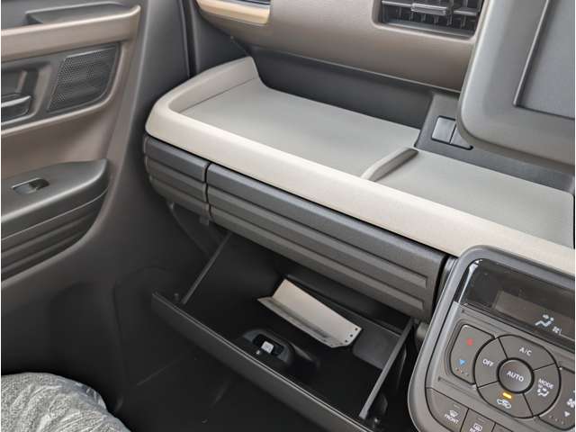 スズキ スペーシア ６６０ ハイブリッド Ｇ R7年 (関東) 99