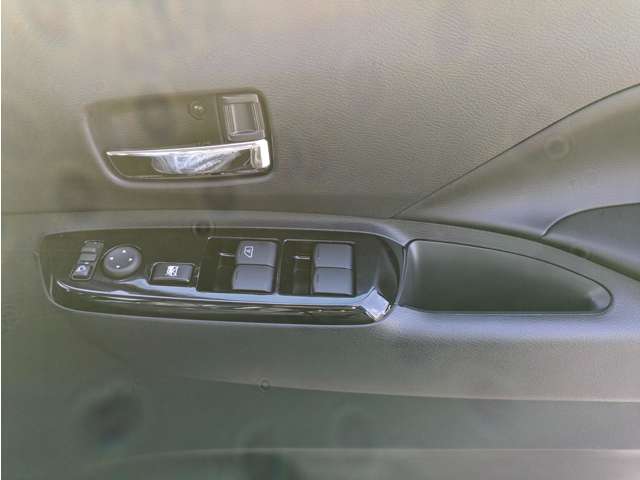 三菱 デリカ　ミニ ６６０ Ｇ プレミアム R7年 (関東) 99