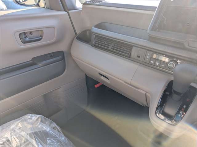 ホンダ Ｎ　ＢＯＸ ジョイ ６６０ ２トーン R6年 (関東) 99