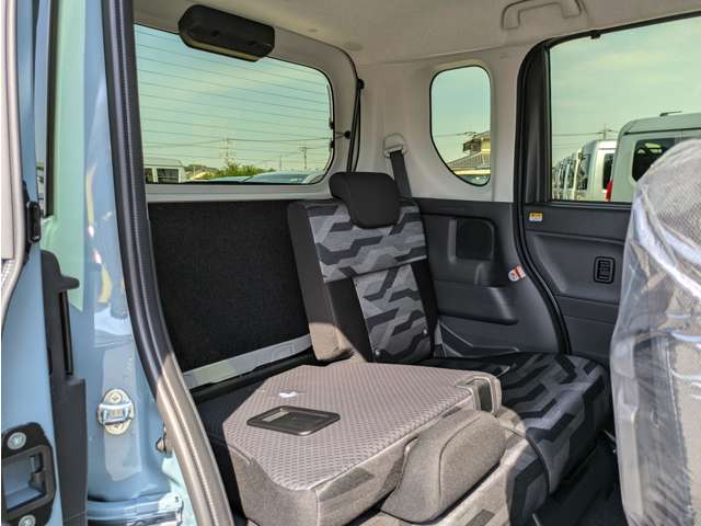 ダイハツ タント ６６０ ファンクロス R7年 (関東) 99