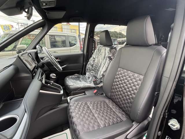 トヨタ ヴォクシー １．８ ハイブリッド Ｓ－Ｚ R7年 (関東) 99