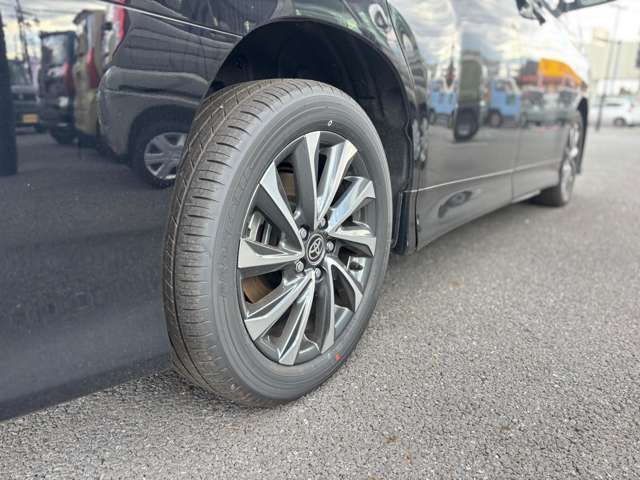 トヨタ ヴォクシー １．８ ハイブリッド Ｓ－Ｚ R7年 (関東) 99