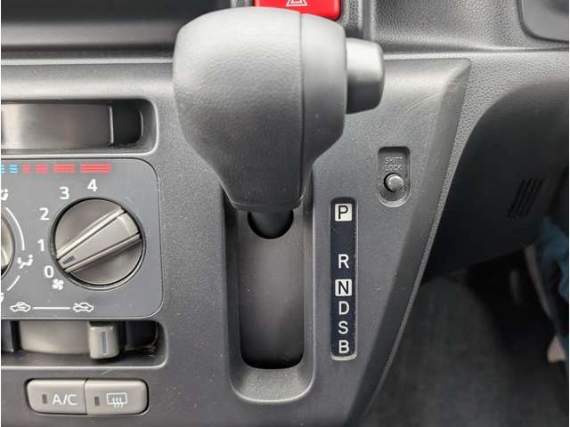 ダイハツ ミラ　イース ６６０ Ｌ ＳＡＩＩＩ R2年 (関東) 99