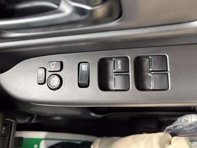 スズキ スペーシア ６６０ ギア ハイブリッド ＸＺ R7年 (関東) 99