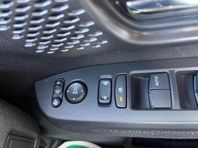 ホンダ Ｎ　ＢＯＸ カスタム ６６０ R7年 (関東) 99