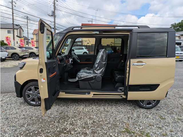 ダイハツ タント ６６０ ファンクロスターボ R7年 (関東) 99