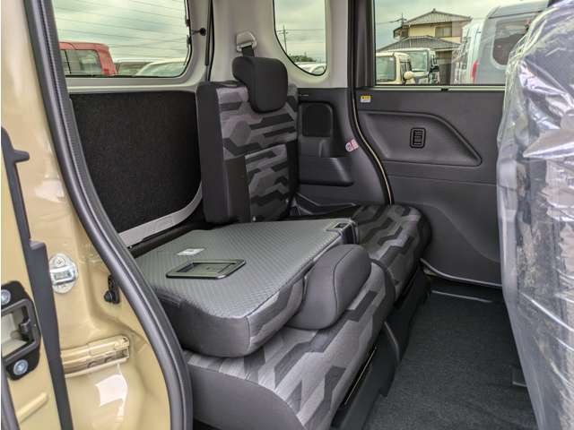 ダイハツ タント ６６０ ファンクロスターボ R7年 (関東) 99