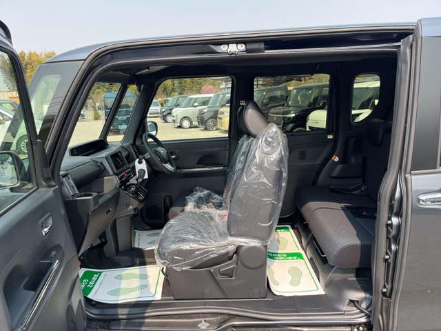 ダイハツ タント ６６０ カスタム ＲＳ R7年 (関東) 99